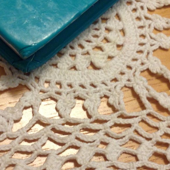 3 for $10 book sale! Middle Grade Girls fiction - Secret's Out - Picture 6 of 8